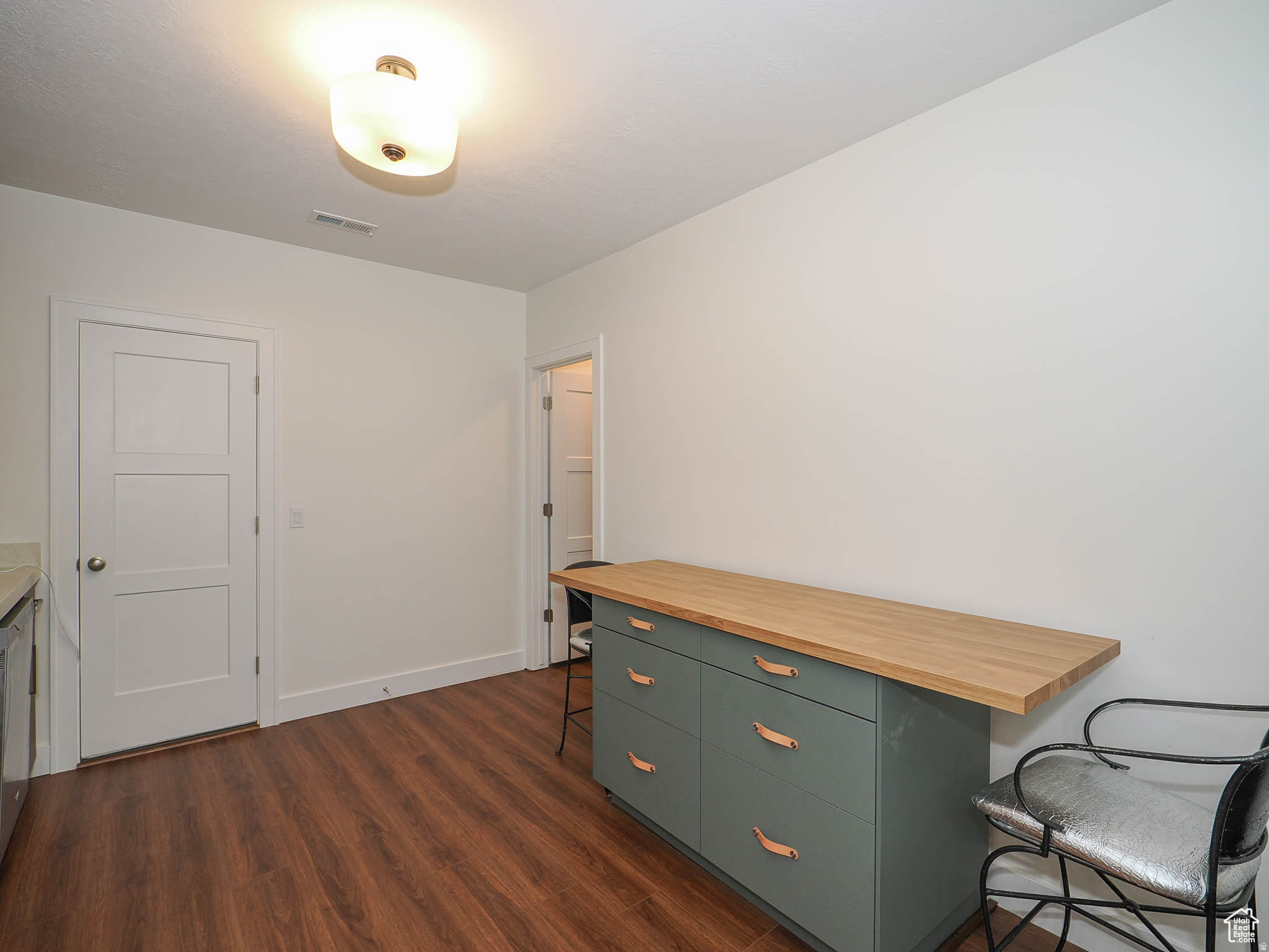 HALCYON ESTATES - Residential