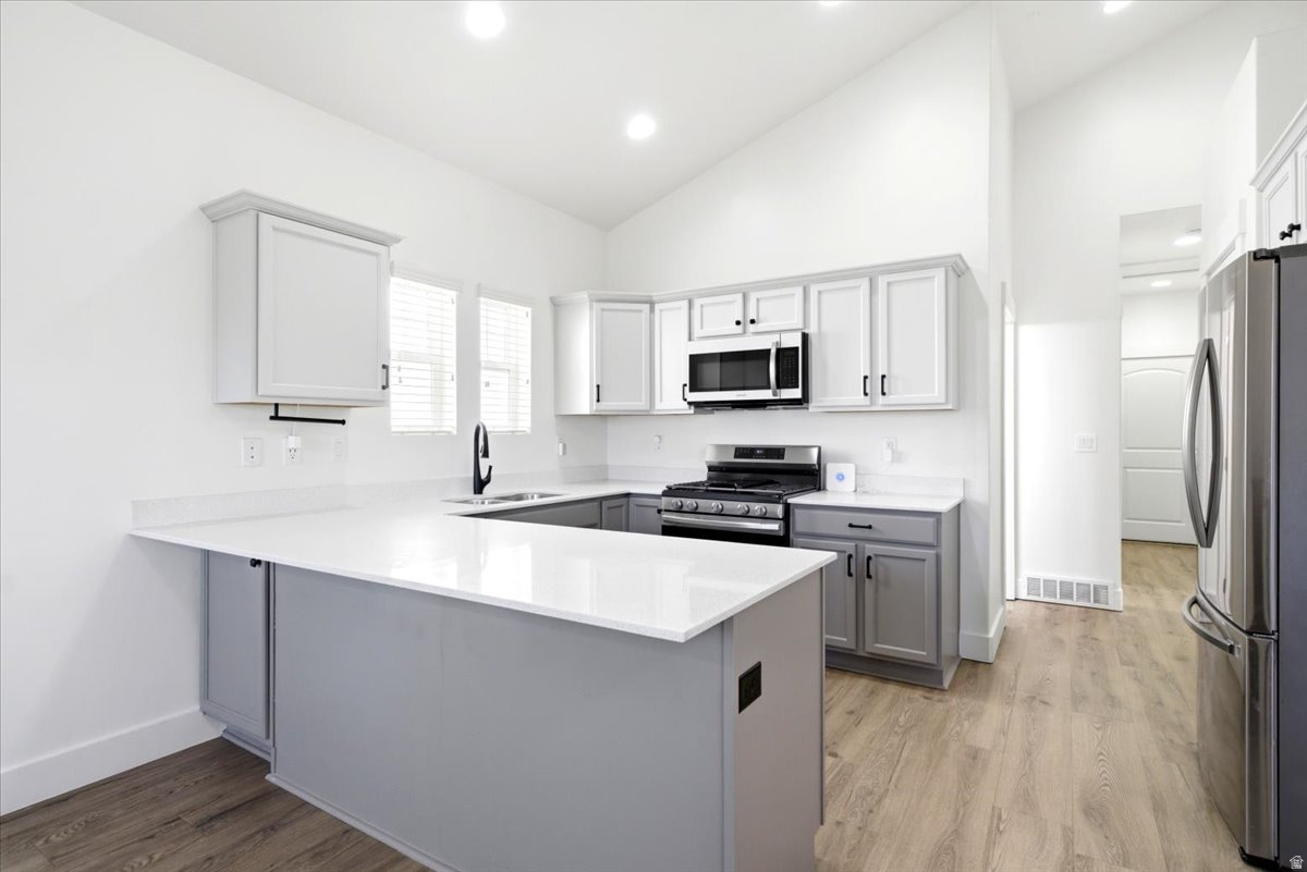 KENNECOTT - Residential