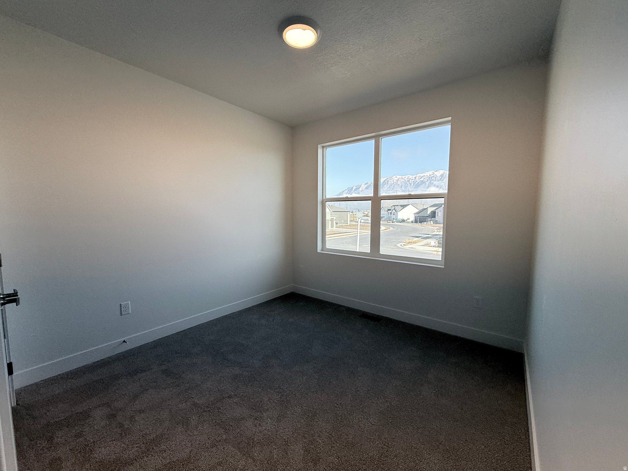 DIAMOND E - Residential