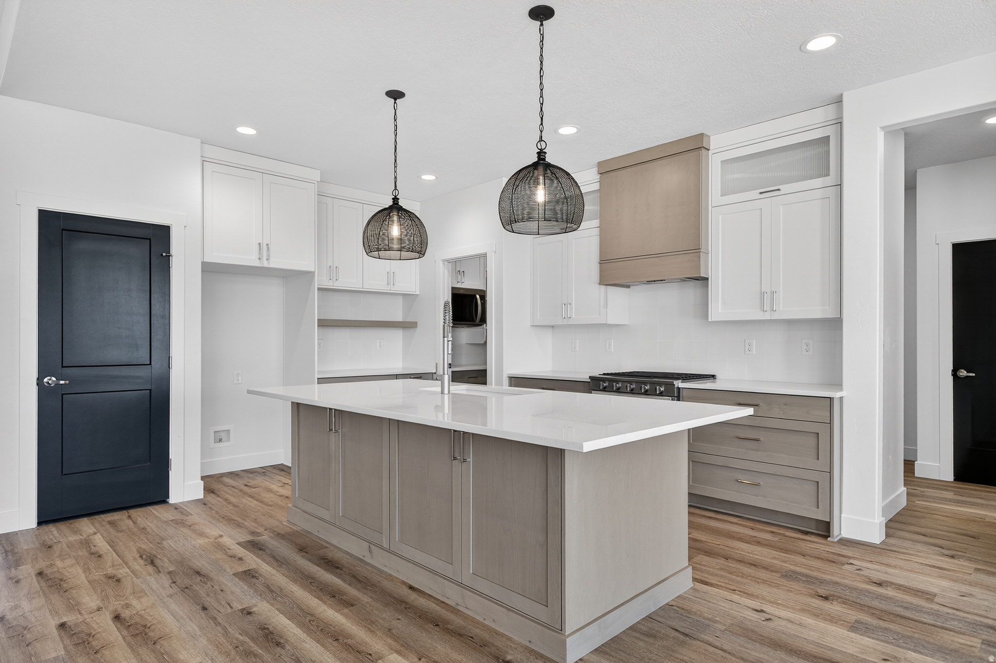 DIAMOND E - Residential