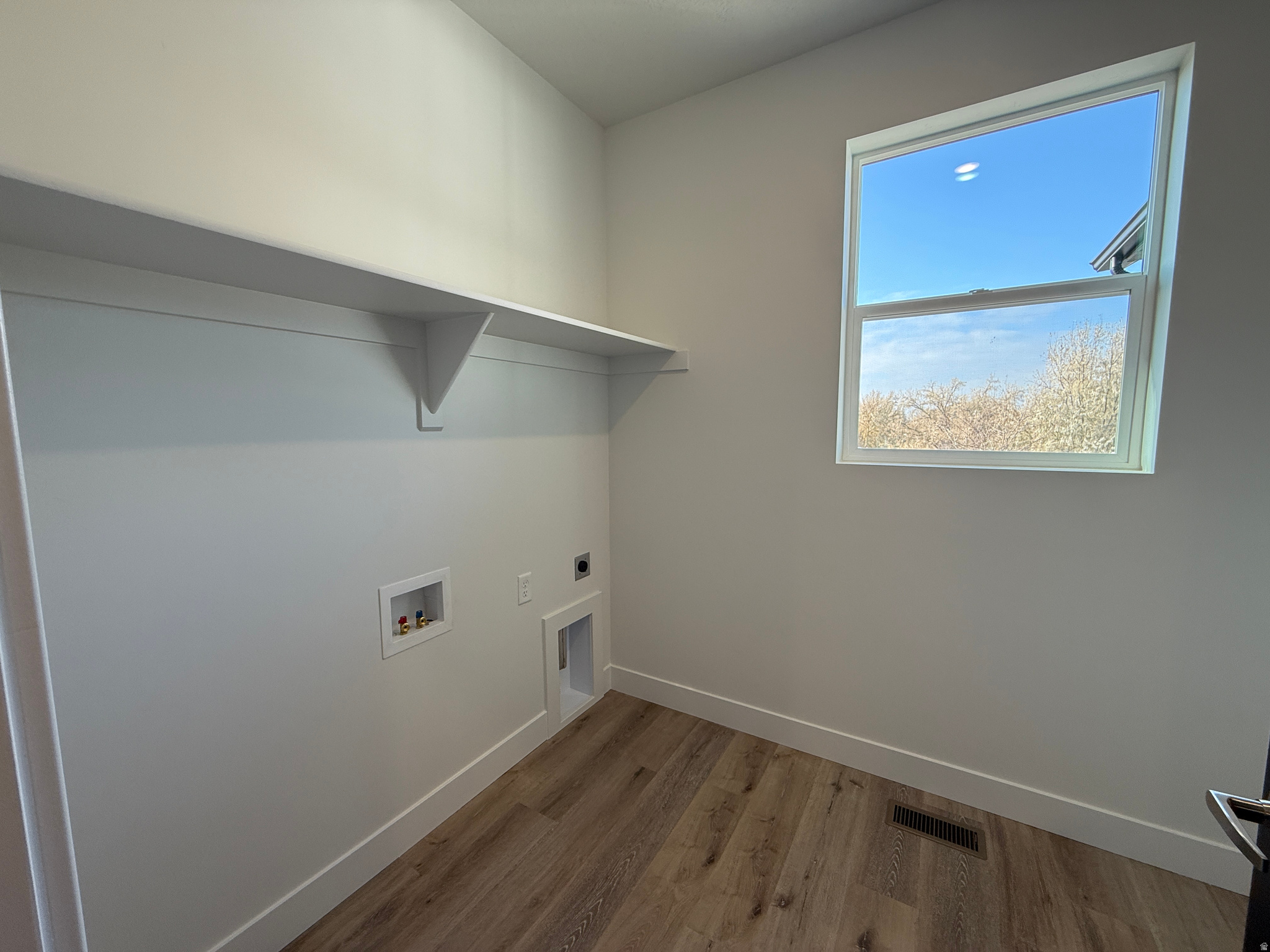 DIAMOND E - Residential