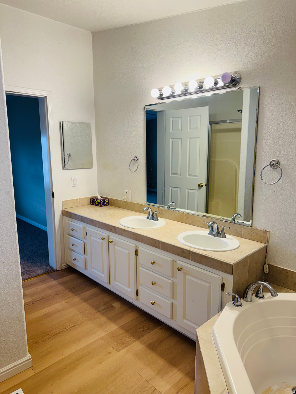 YOUNG PROPERTY - Residential