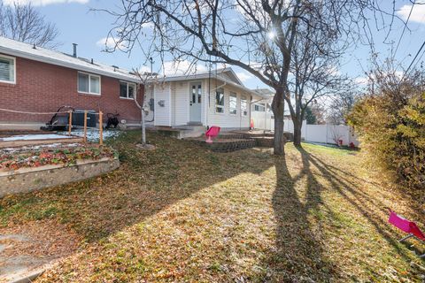 Tiny photo for 315 N 750 E, Kaysville, UT 84037 (MLS # 2125661)