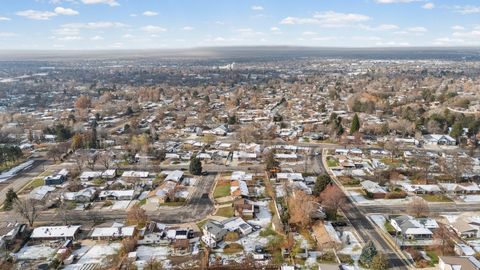 Tiny photo for 315 N 750 E, Kaysville, UT 84037 (MLS # 2125661)