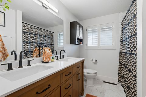 Tiny photo for 315 N 750 E, Kaysville, UT 84037 (MLS # 2125661)