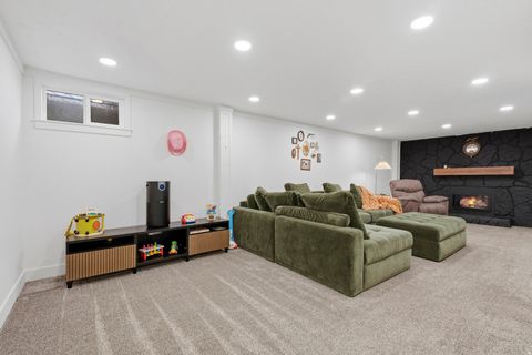 Tiny photo for 315 N 750 E, Kaysville, UT 84037 (MLS # 2125661)