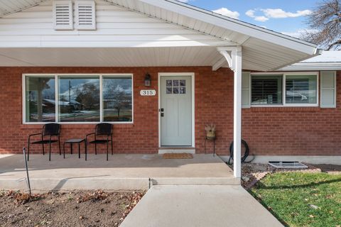 Tiny photo for 315 N 750 E, Kaysville, UT 84037 (MLS # 2125661)