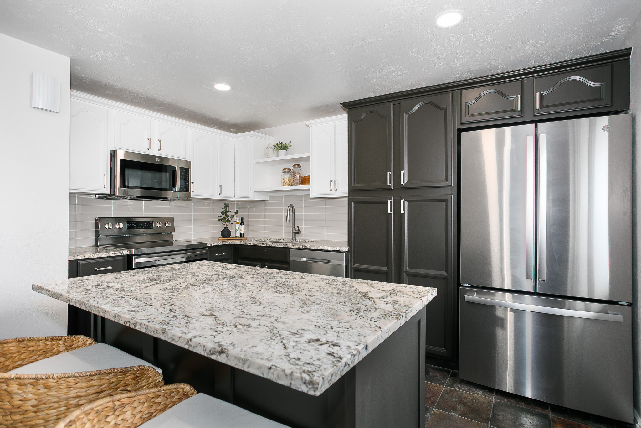 EAST HIGHLANDS - Residential