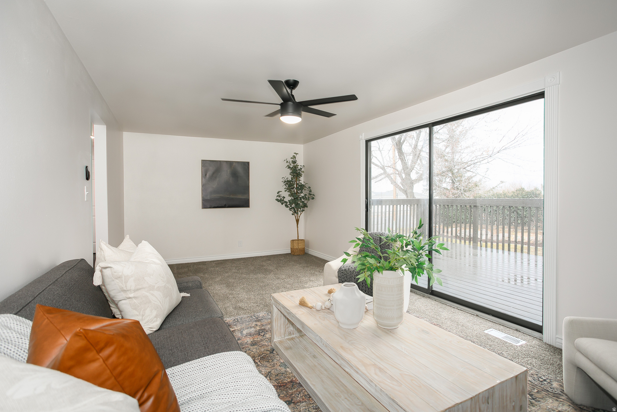 EAST HIGHLANDS - Residential