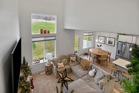 Photo of 4877 S HEARTWOOD RD #161, Mapleton, UT 84664 (MLS # 2124069)