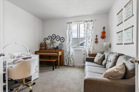 Tiny photo for 6498 W HAVEN MAPLE DR, West Jordan, UT 84081 (MLS # 2148866)
