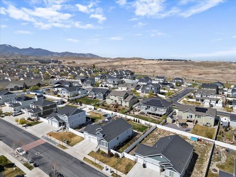 Tiny photo for 6498 W HAVEN MAPLE DR, West Jordan, UT 84081 (MLS # 2148866)