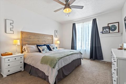 Tiny photo for 6498 W HAVEN MAPLE DR, West Jordan, UT 84081 (MLS # 2148866)