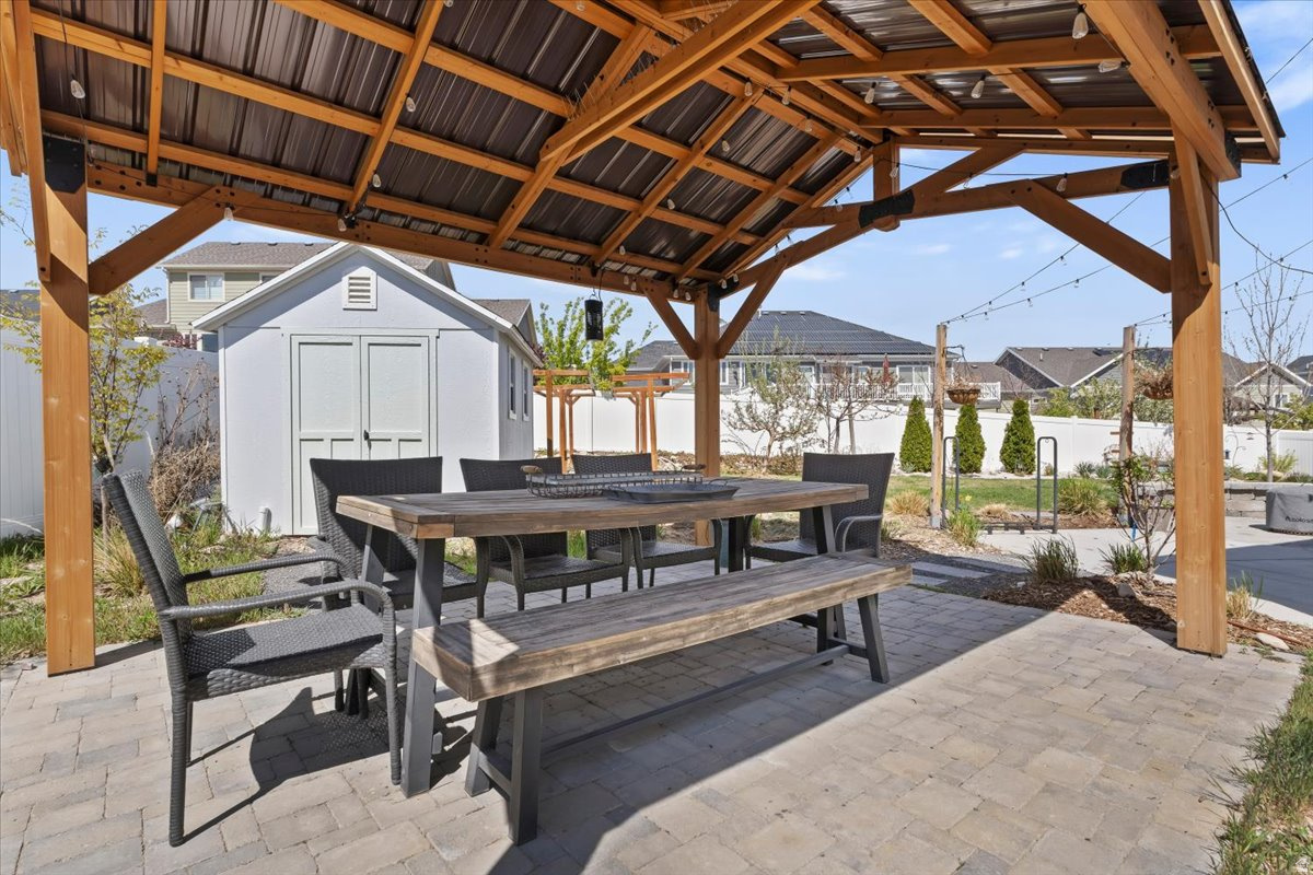 MAPLE HILLS - Residential