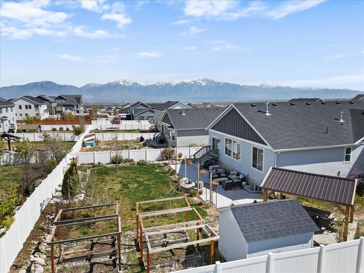 MAPLE HILLS - Residential