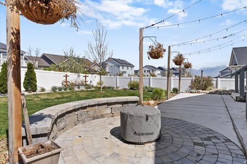 Tiny photo for 6498 W HAVEN MAPLE DR, West Jordan, UT 84081 (MLS # 2148866)