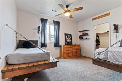 Tiny photo for 6498 W HAVEN MAPLE DR, West Jordan, UT 84081 (MLS # 2148866)