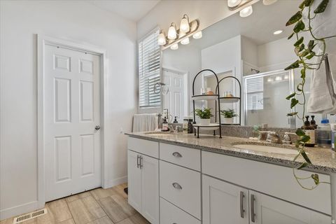 Tiny photo for 6498 W HAVEN MAPLE DR, West Jordan, UT 84081 (MLS # 2148866)