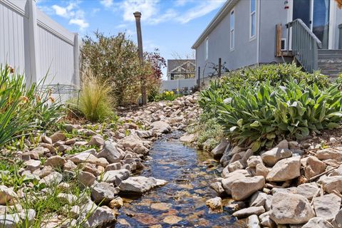 Tiny photo for 6498 W HAVEN MAPLE DR, West Jordan, UT 84081 (MLS # 2148866)