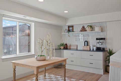 Tiny photo for 453 S 230 W, Lehi, UT 84043 (MLS # 2120109)