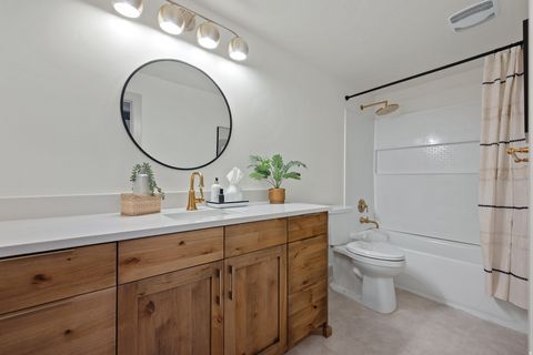 Tiny photo for 453 S 230 W, Lehi, UT 84043 (MLS # 2120109)