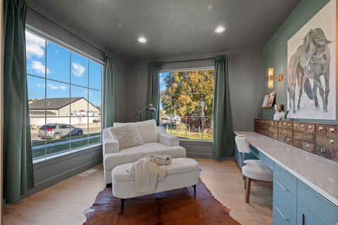 Tiny photo for 453 S 230 W, Lehi, UT 84043 (MLS # 2120109)