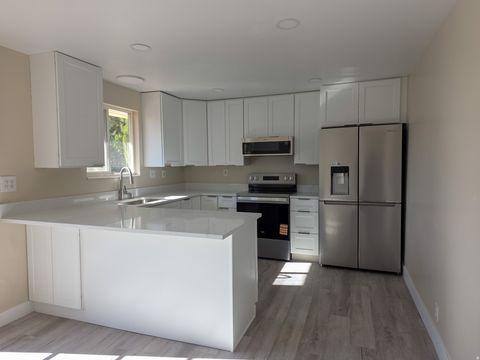 3695 W CAROLINA DR West Jordan UT 84084