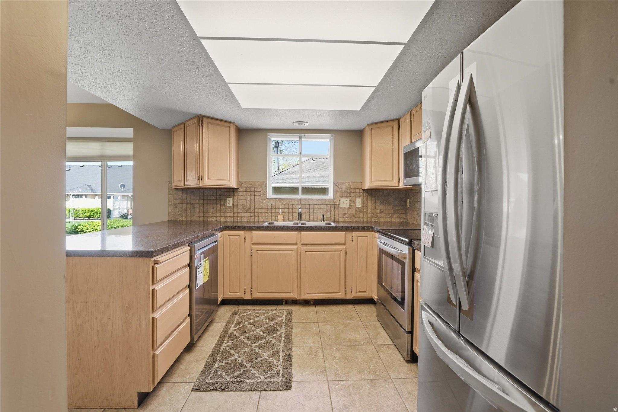 SOUTH POINTE - Residential