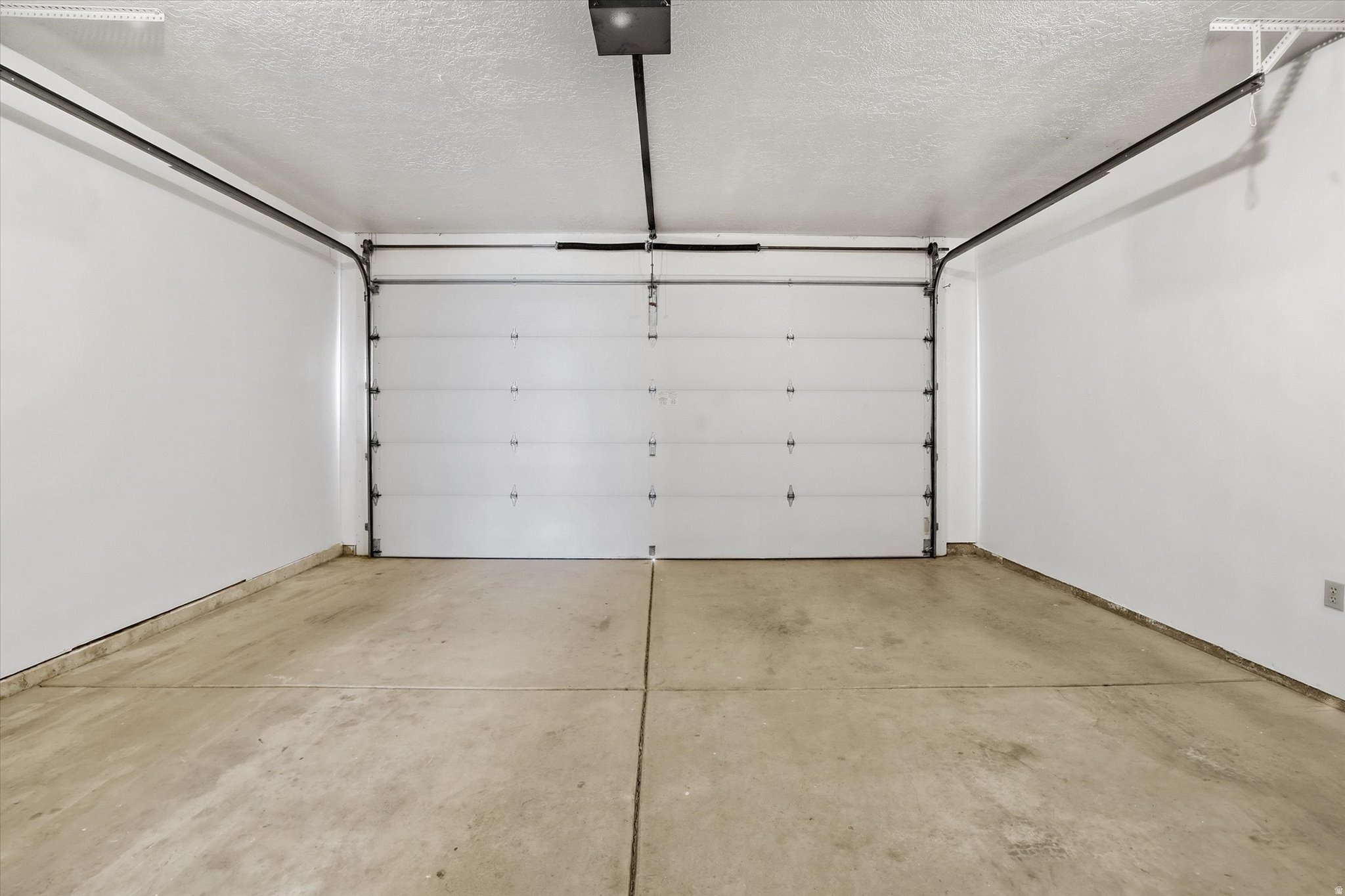 SOUTH POINTE - Residential