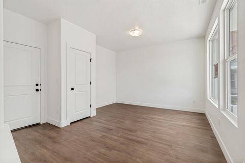 Tiny photo for 10993 S FREESTONE DR W #108, South Jordan, UT 84009 (MLS # 2154096)