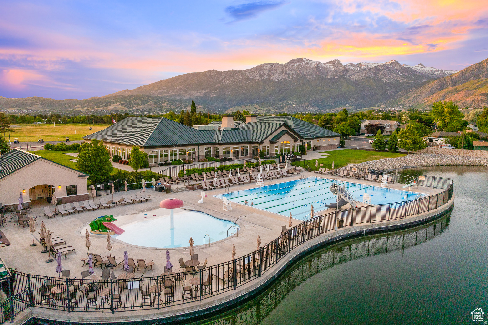 ALPINE COUNTRY - Residential