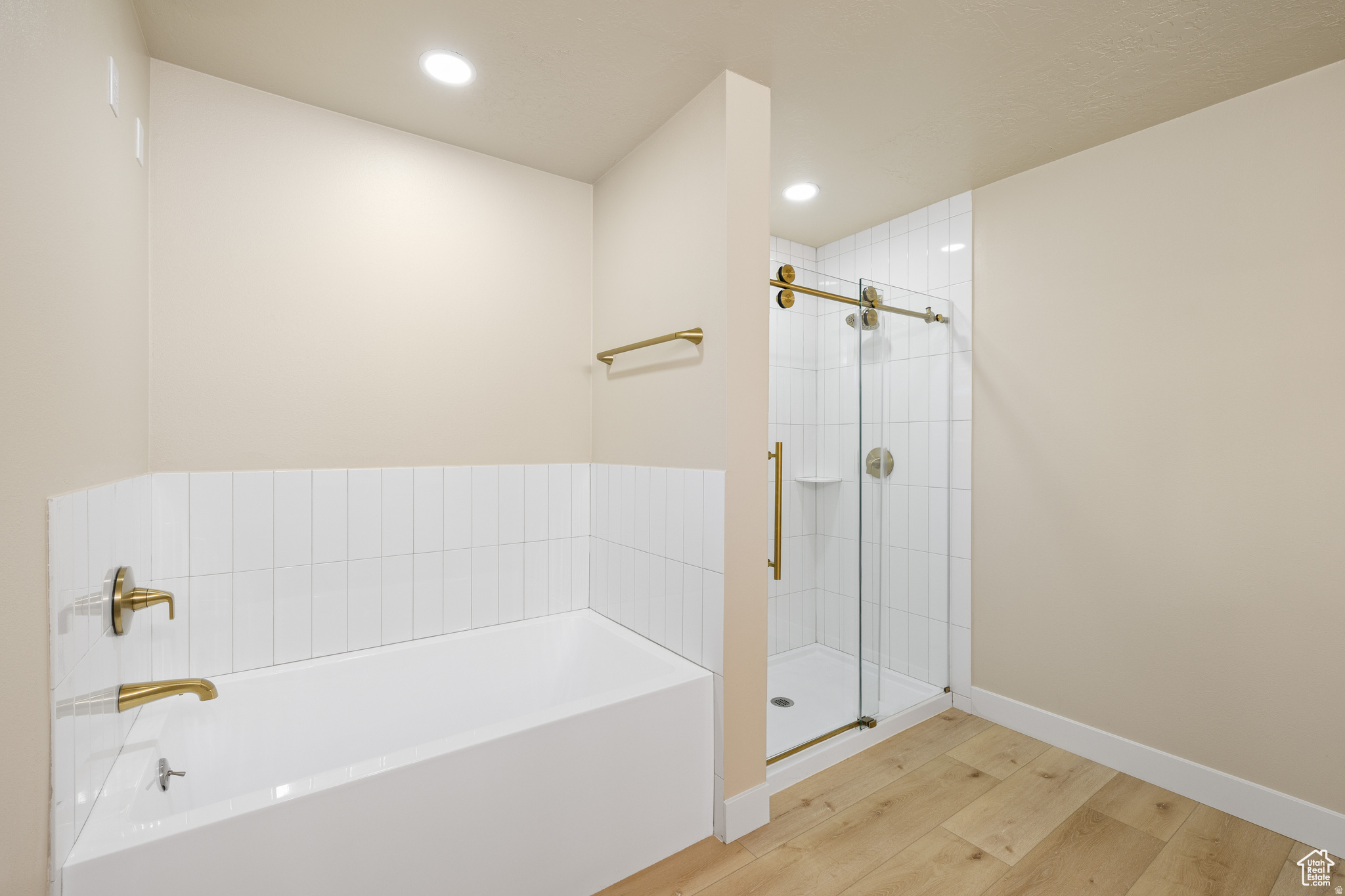 ALPINE COUNTRY - Residential