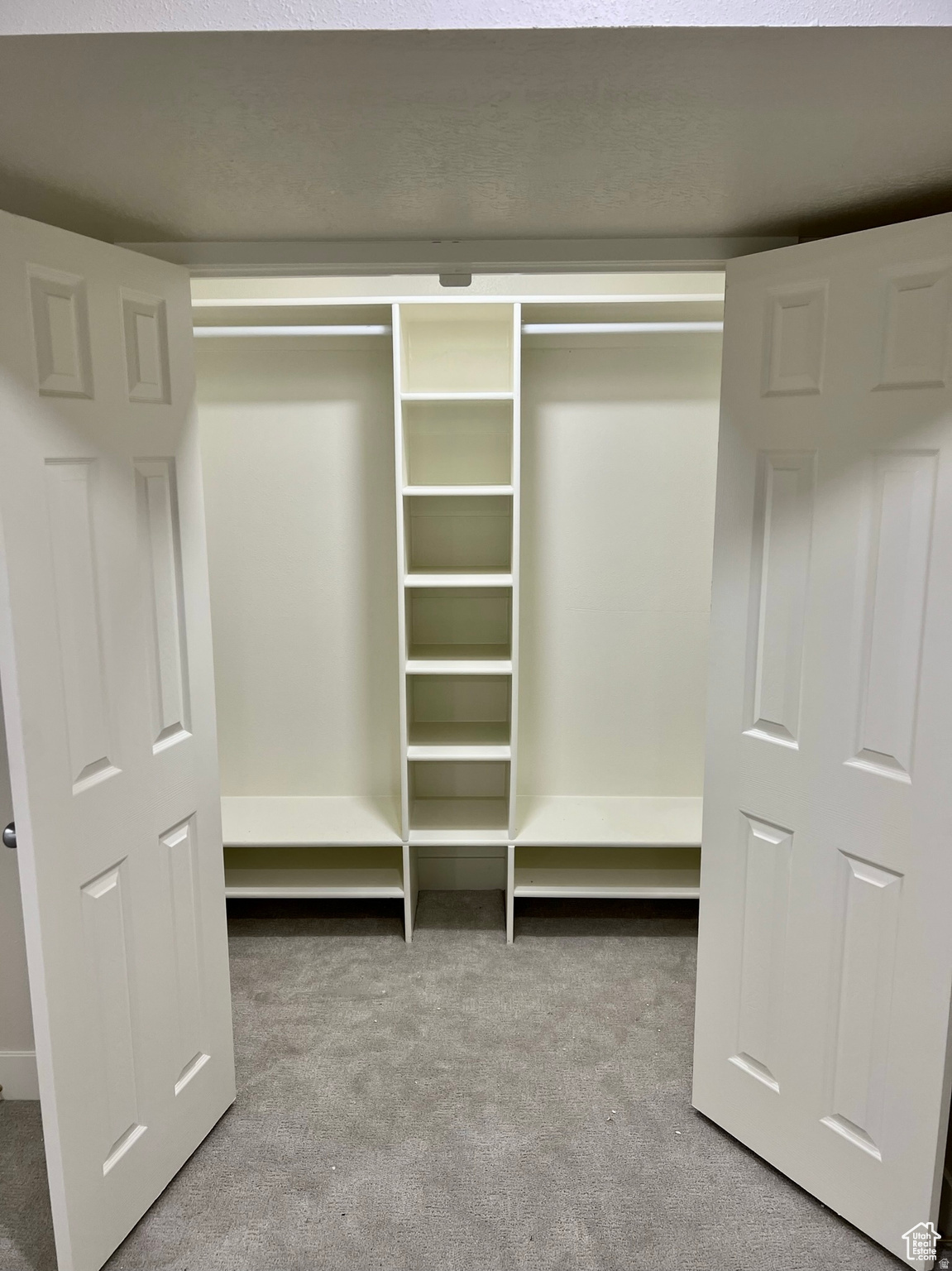 ALPINE COUNTRY - Residential