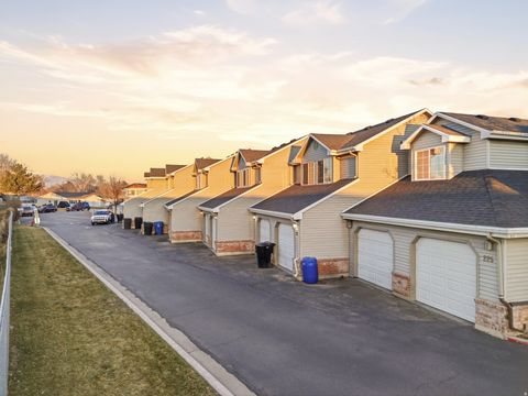 Tiny photo for 221 S MAJESTIC MEADOWS DR, Payson, UT 84651 (MLS # 2132077)