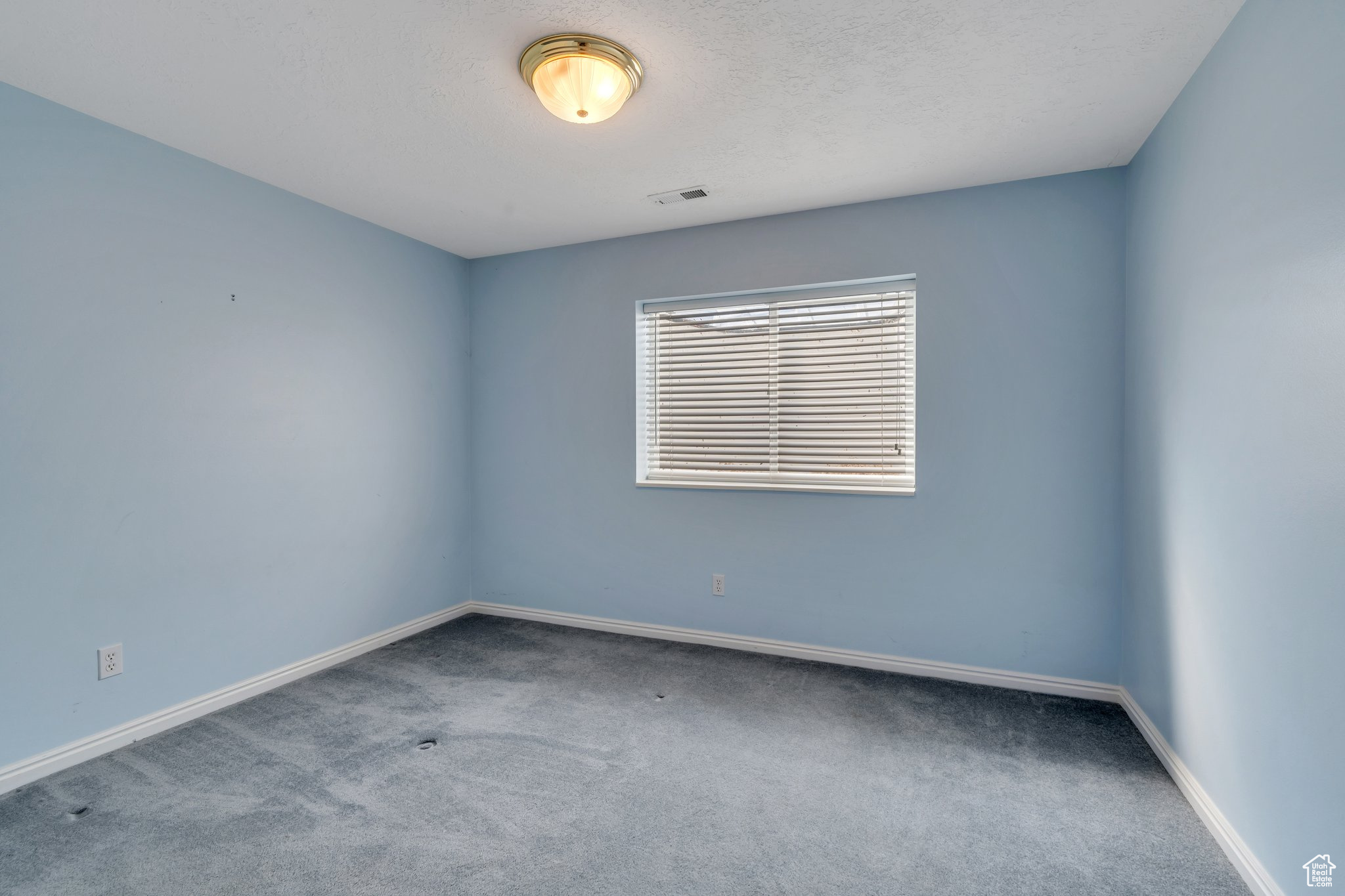 Orem, Utah 84097, United States, 4 Bedrooms Bedrooms, ,3 BathroomsBathrooms,Residential,Pending,90118