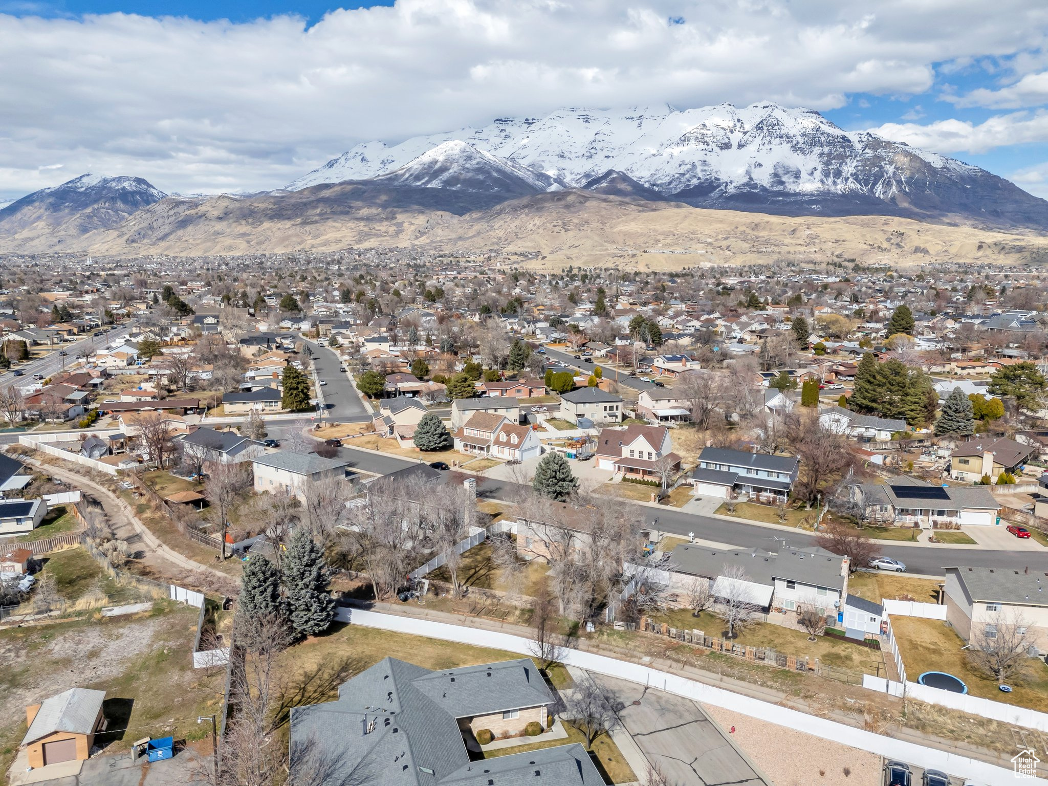 Orem, Utah 84097, United States, 4 Bedrooms Bedrooms, ,3 BathroomsBathrooms,Residential,Pending,90118