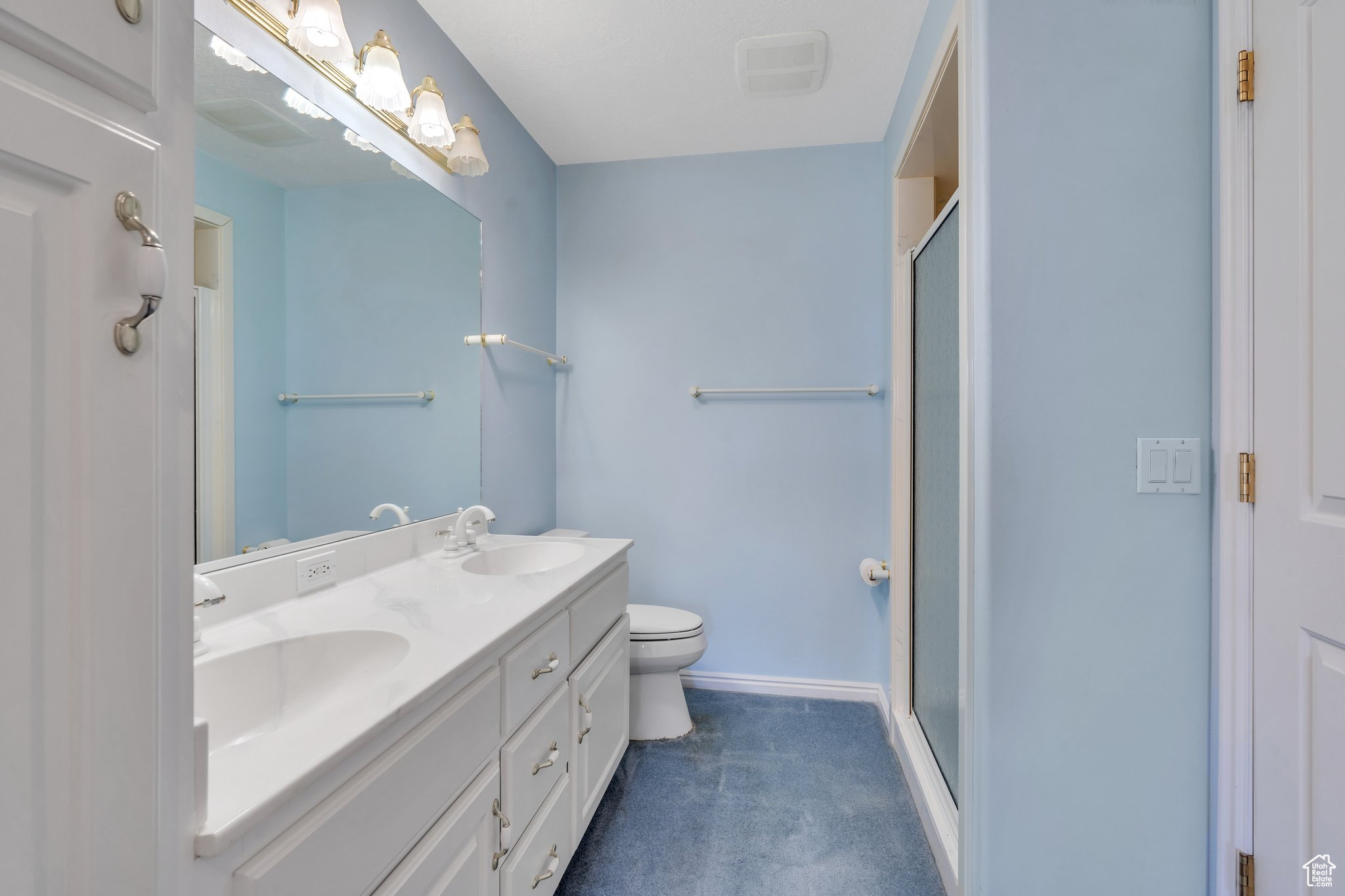 Orem, Utah 84097, United States, 4 Bedrooms Bedrooms, ,3 BathroomsBathrooms,Residential,Pending,90118