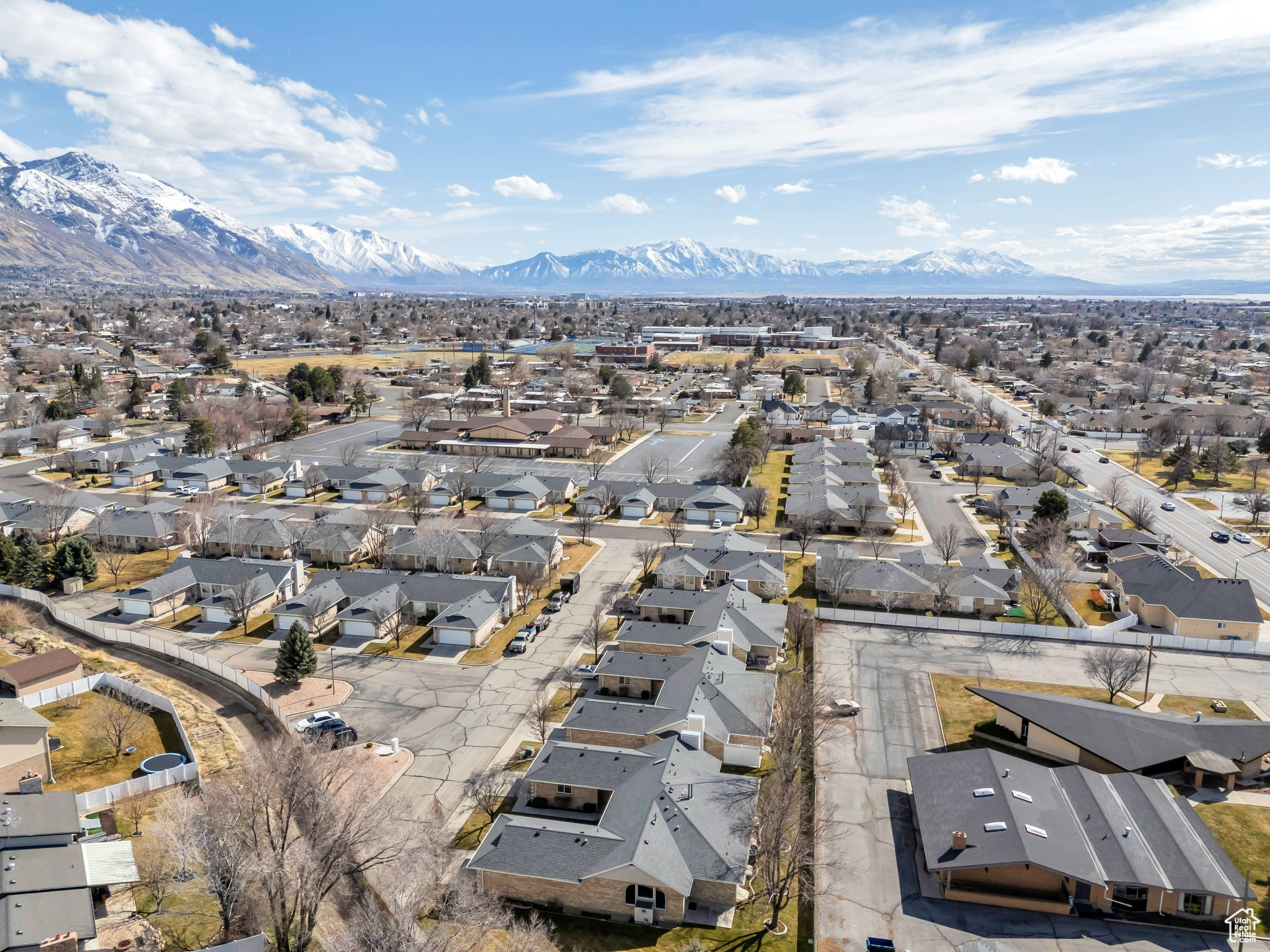 Orem, Utah 84097, United States, 4 Bedrooms Bedrooms, ,3 BathroomsBathrooms,Residential,Pending,90118