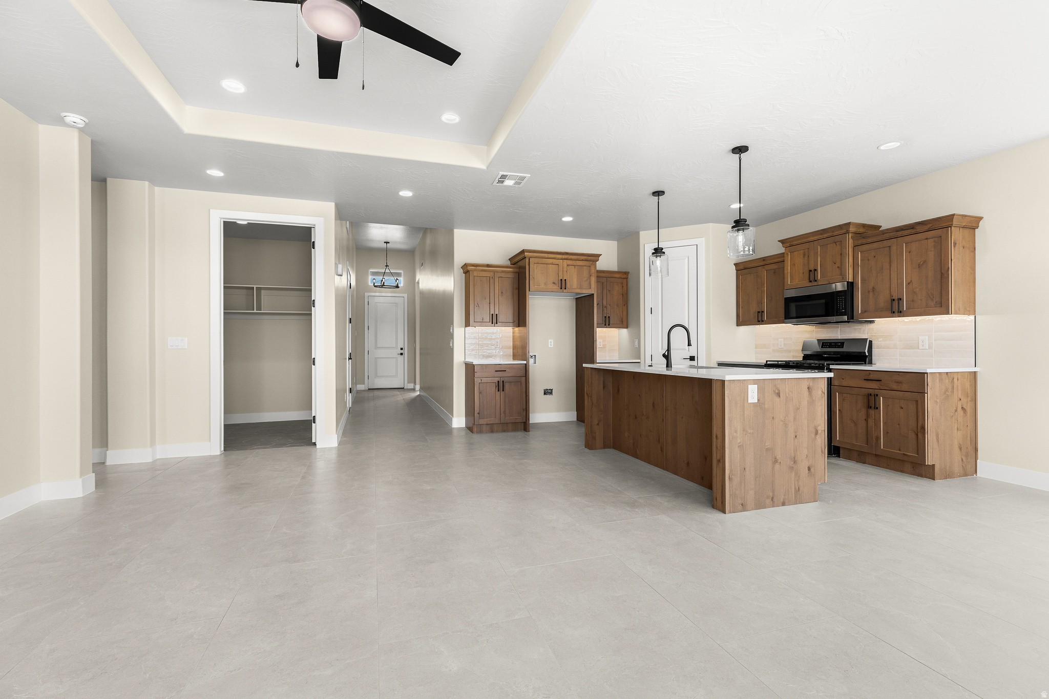 ZIONS GATE - Residential