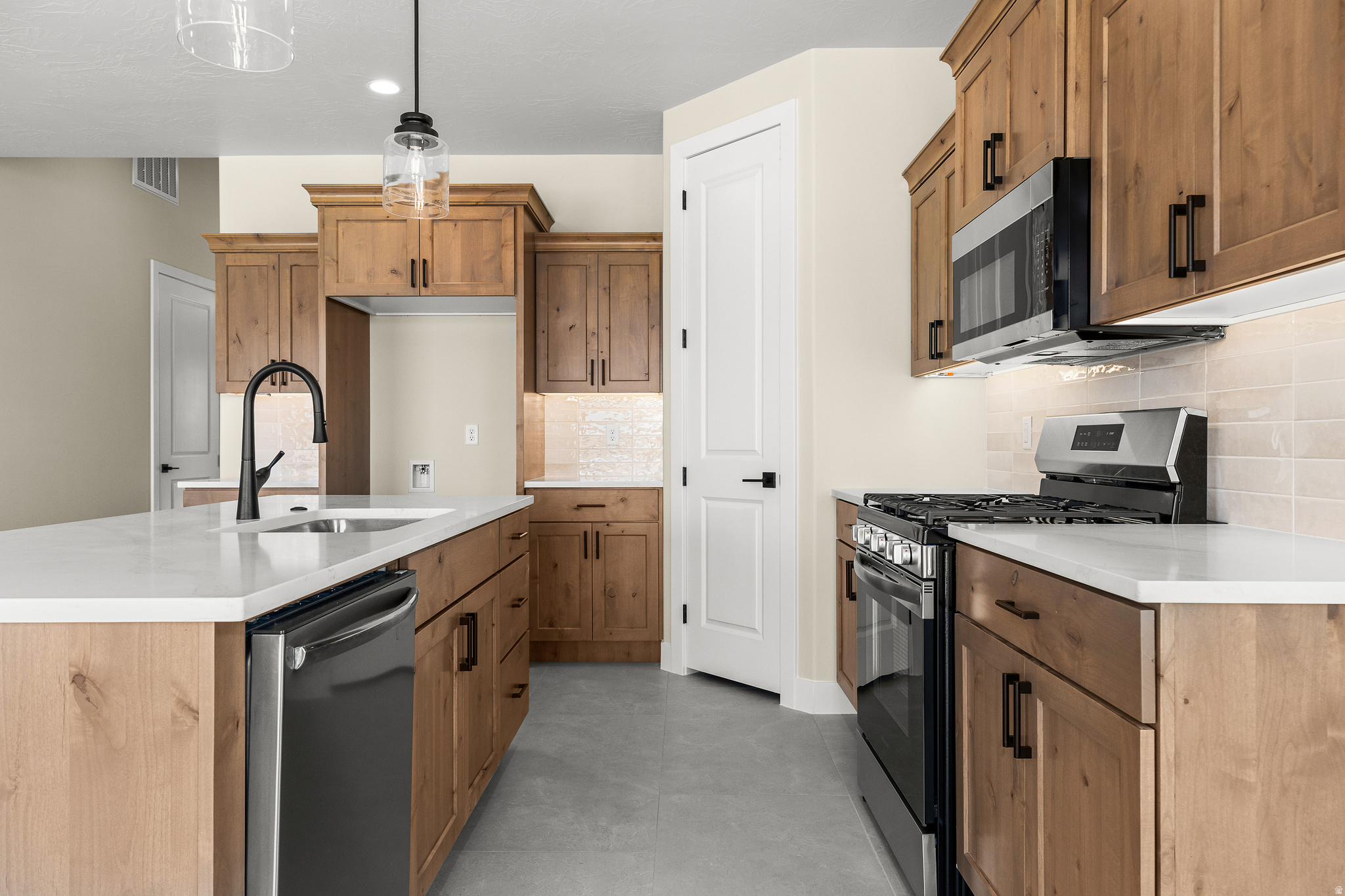 ZIONS GATE - Residential