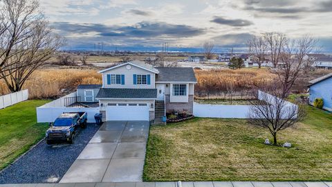 Tiny photo for 1581 N 2750 W, Plain City, UT 84404 (MLS # 2141747)