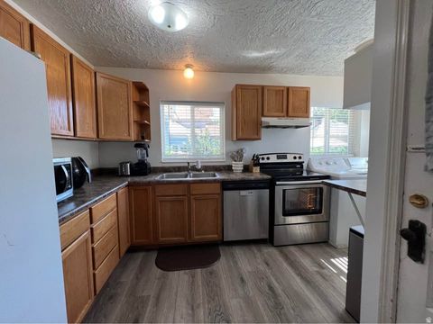 Tiny photo for 433 N 300 E, Provo, UT 84606 (MLS # 2139738)