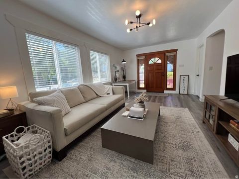 Tiny photo for 433 N 300 E, Provo, UT 84606 (MLS # 2139738)
