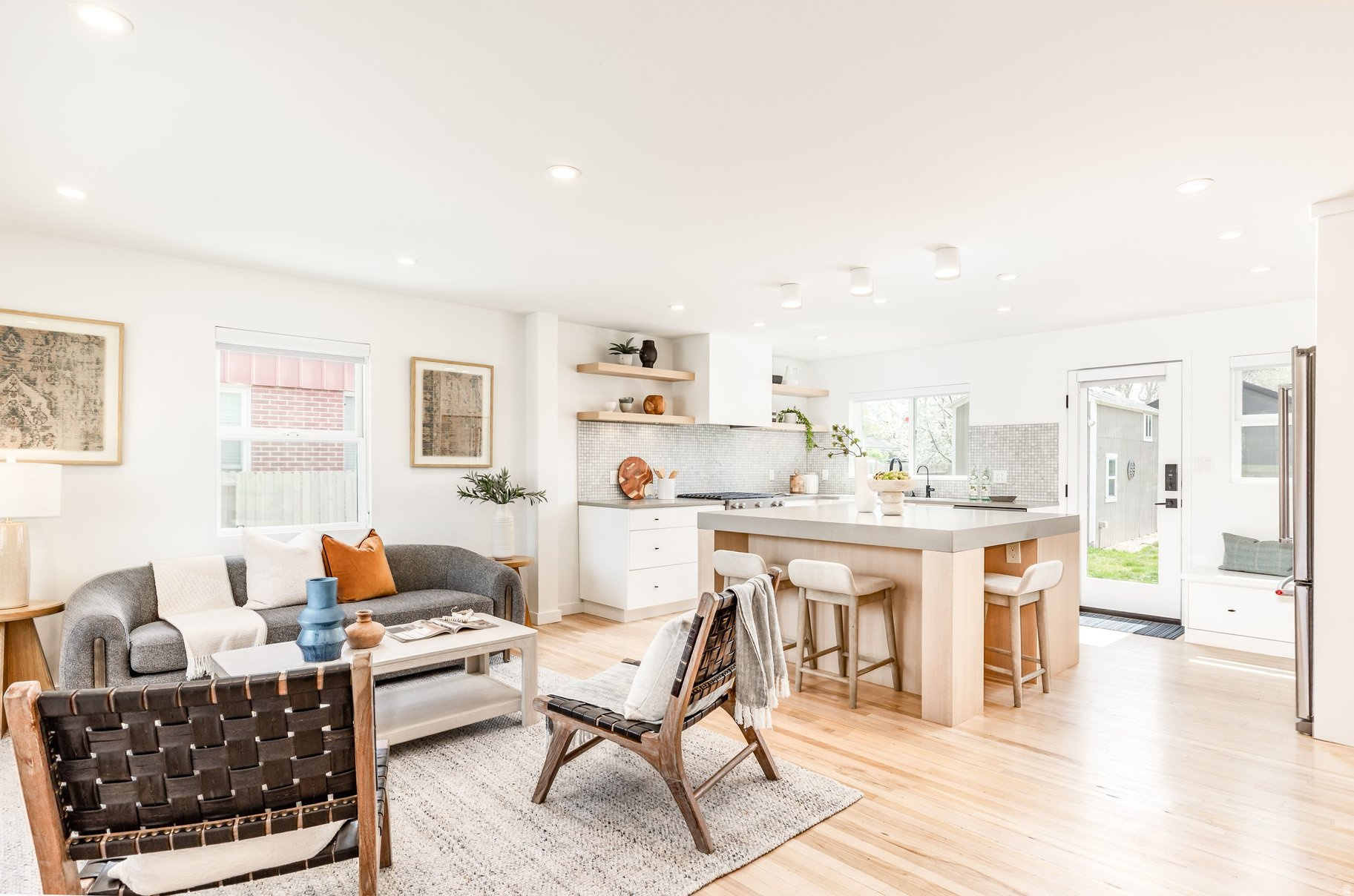 MOUNTAIR ACRES - Residential