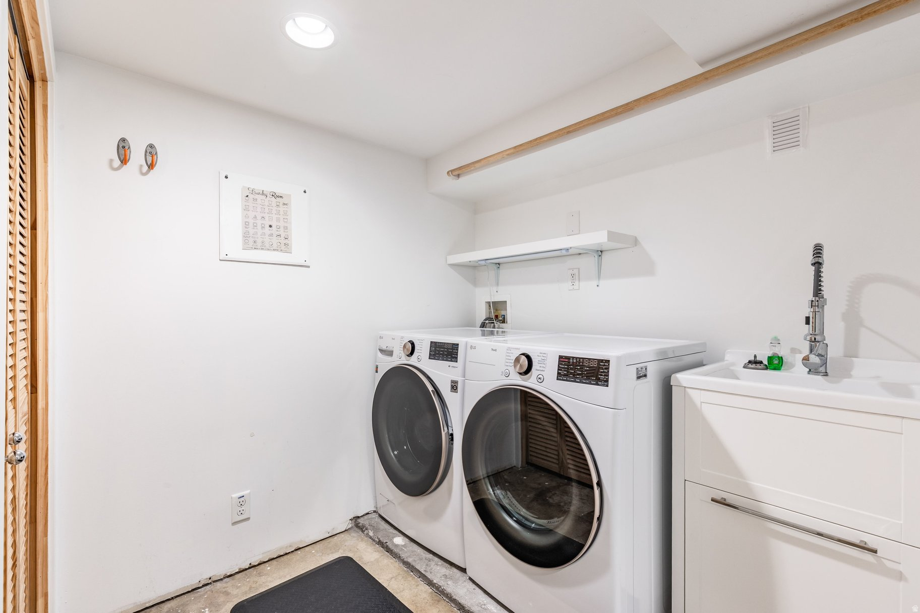 MOUNTAIR ACRES - Residential