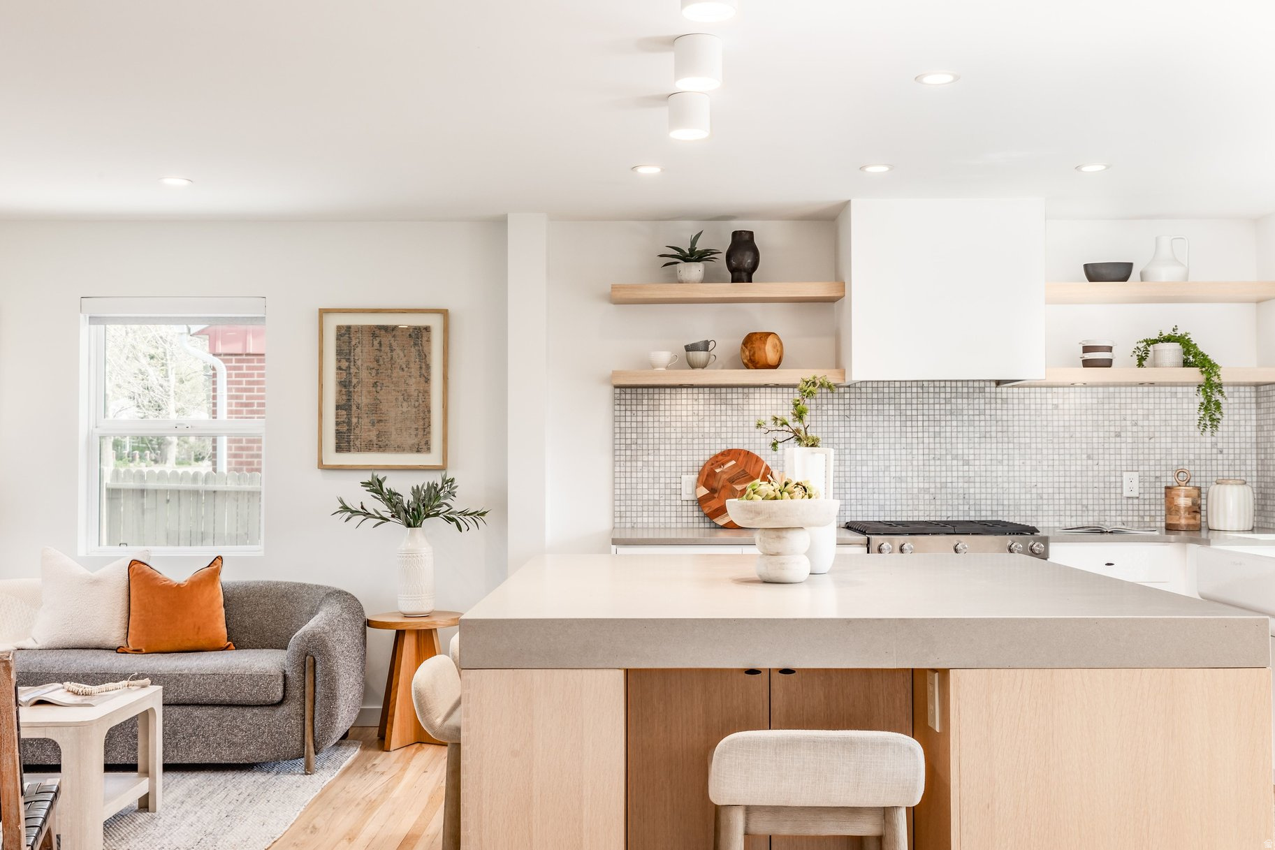 MOUNTAIR ACRES - Residential