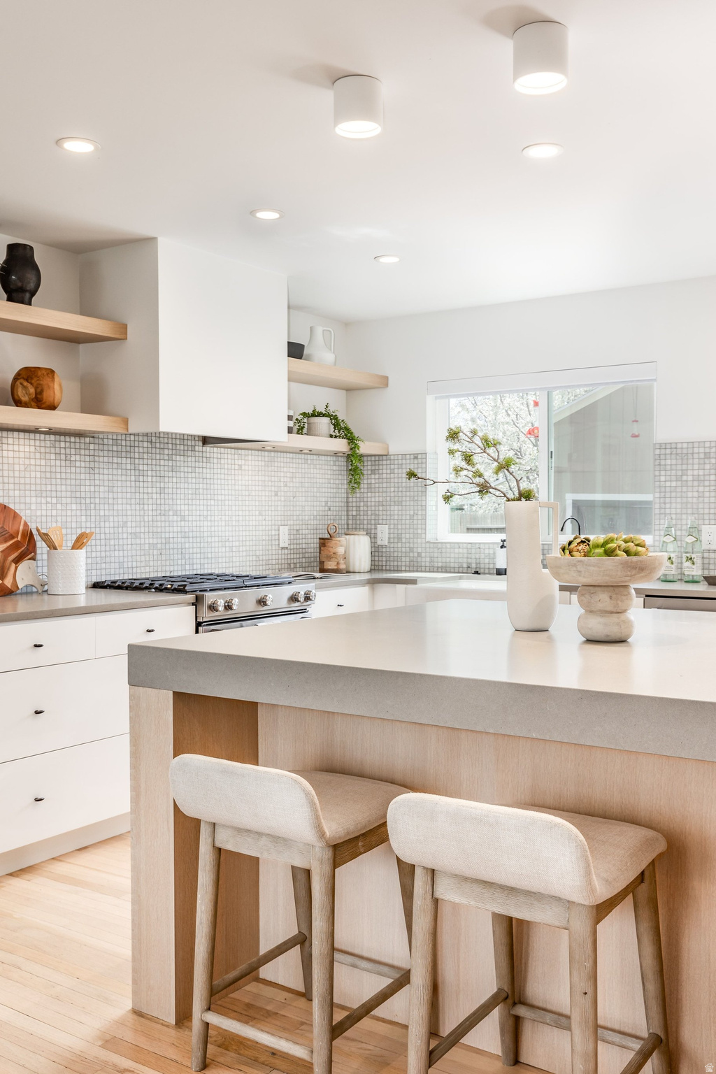 MOUNTAIR ACRES - Residential