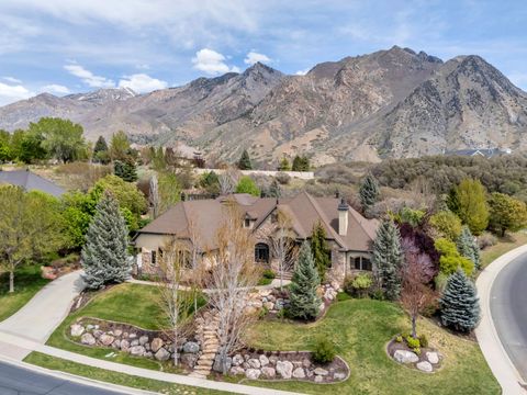 Photo of 811 S HIGH RIDGE DR E, Alpine, UT 84004 (MLS # 2152123)