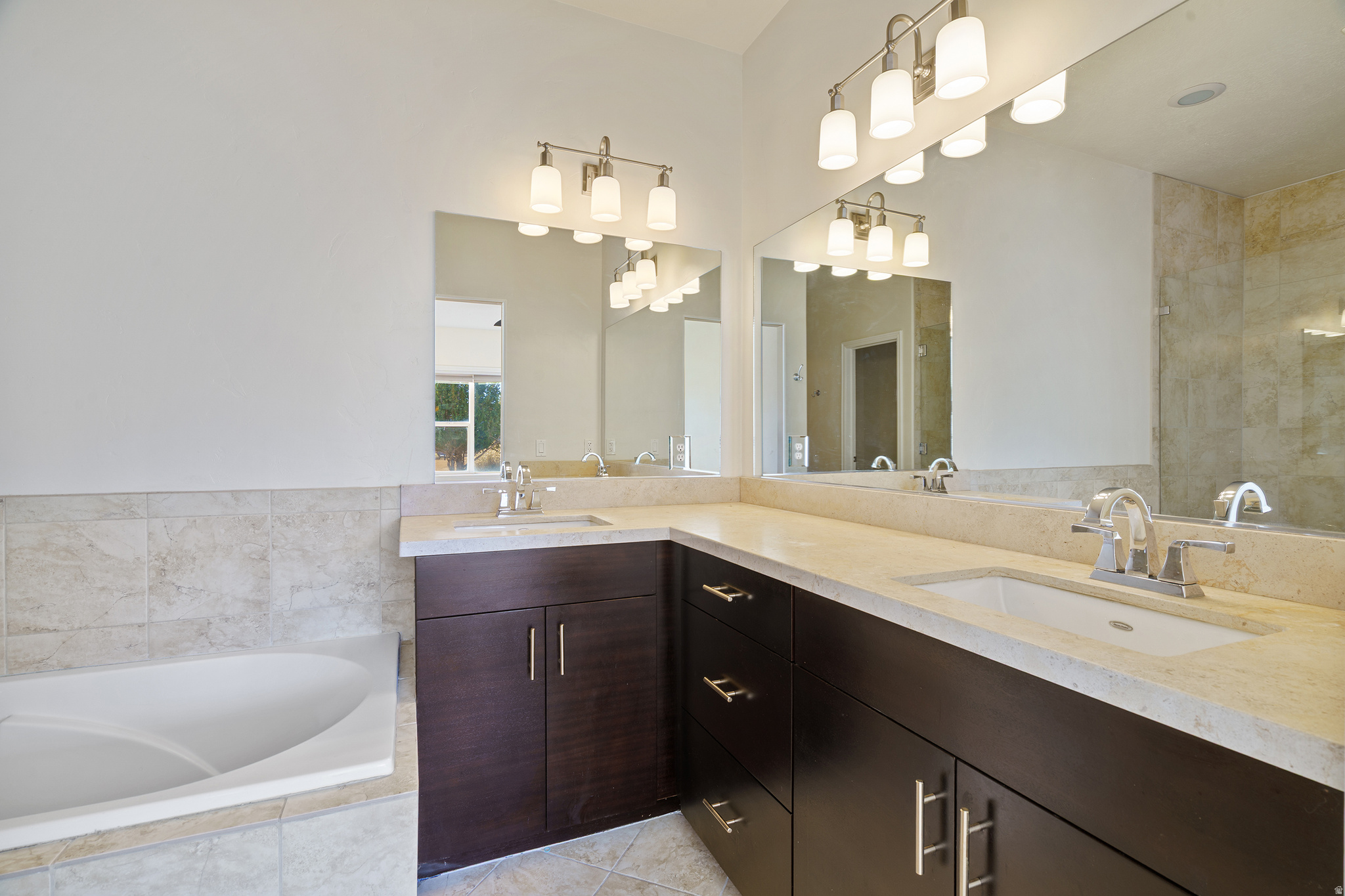 CANYON RIDGE - Residential