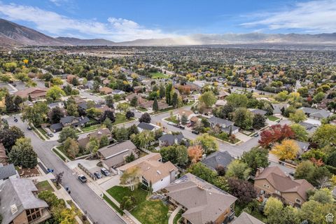 Tiny photo for 8027 S TOP OF THE WORLD DR, Cottonwood Heights, UT 84121 (MLS # 2117981)